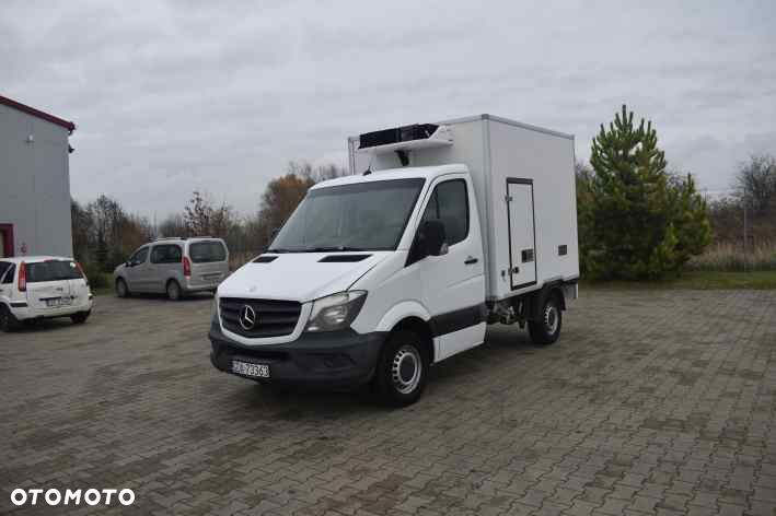 Mercedes-Benz Sprinter - 2
