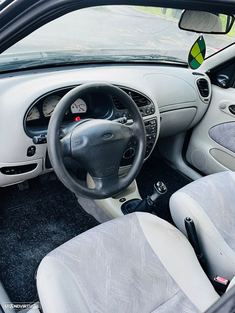 Ford Fiesta 1.25 Techno - 5