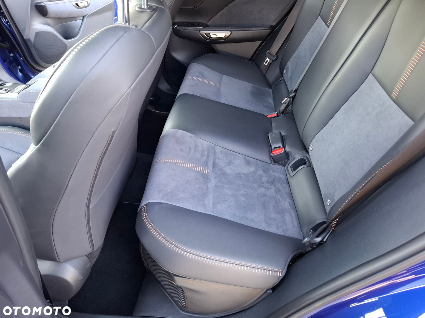 Lexus LBX 1.5 Hybrid Cool - 18