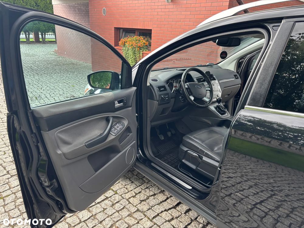 Ford Kuga 2.0 TDCi 4x4 Titanium - 13