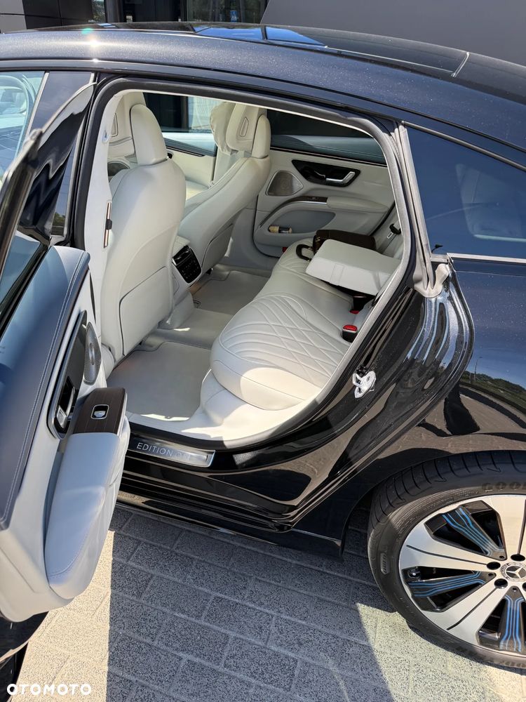 Mercedes-Benz EQS 580 107.8kWh 4-Matic Edition 1 - 6