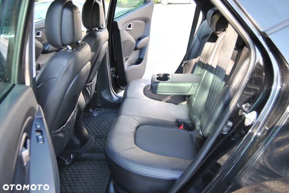 Hyundai ix35 2.0 CRDi 4WD Premium - 32