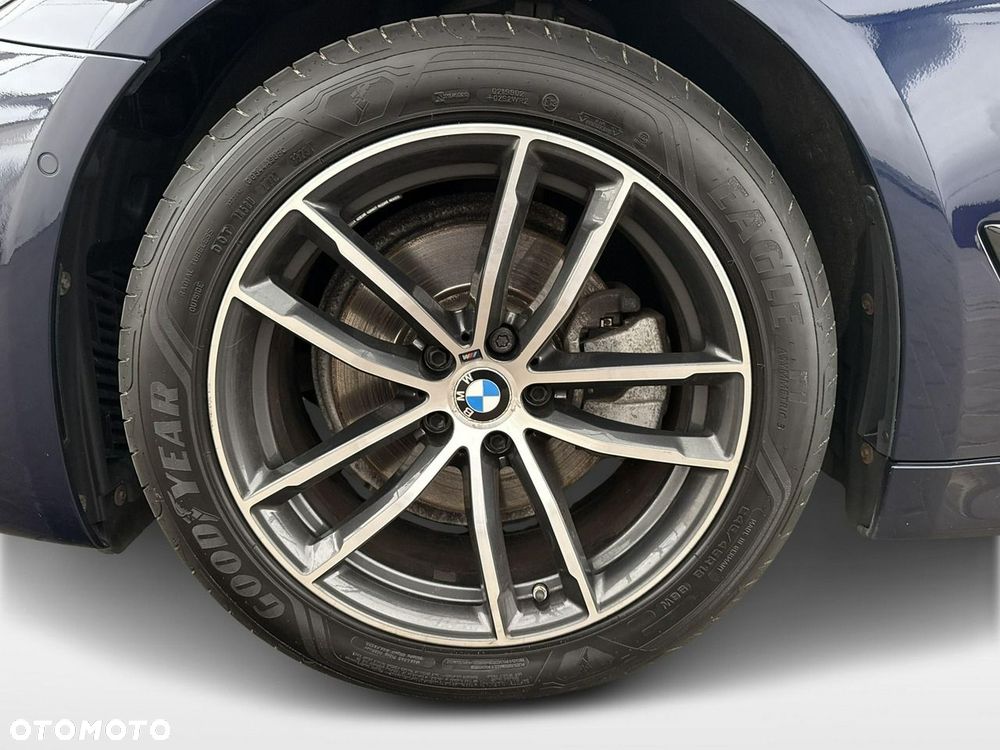 BMW Seria 5 - 21