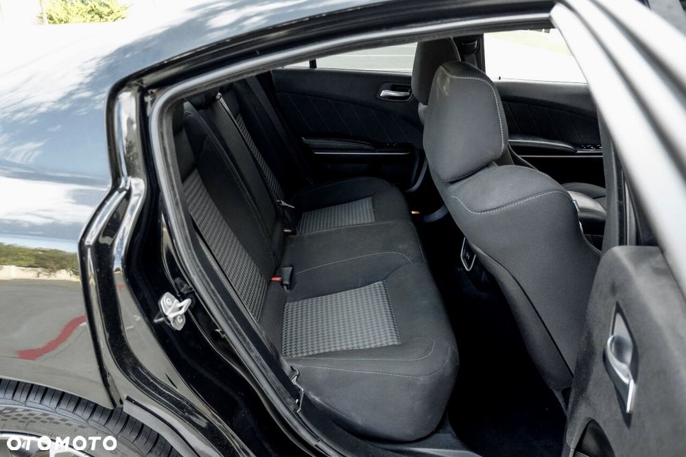 Dodge Charger 3.6 GT - 16