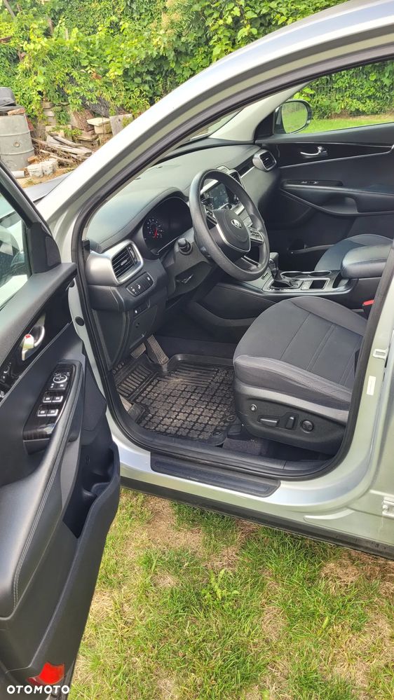 Kia Sorento - 8