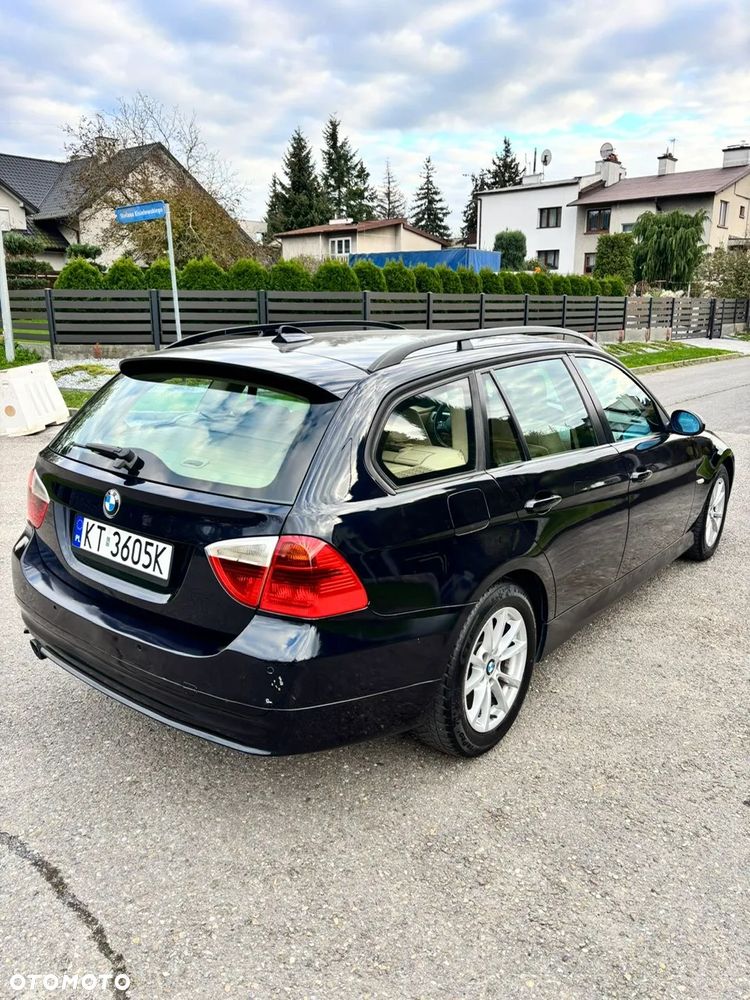 BMW Seria 3 320d DPF Touring - 7