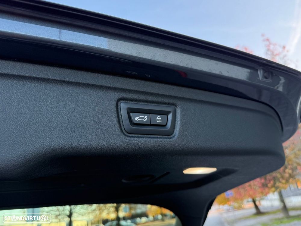 BMW 330 e Touring Pack M Auto - 25