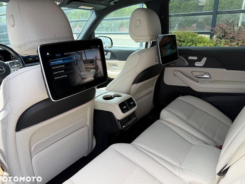 Mercedes-Benz GLS - 16