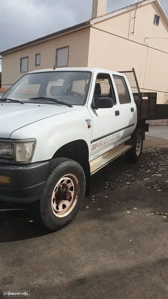 Toyota Hilux 2.4 D LN105LP C. Dupla - 2
