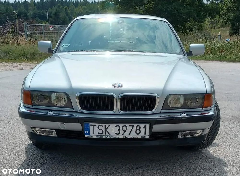 BMW Seria 7 - 8