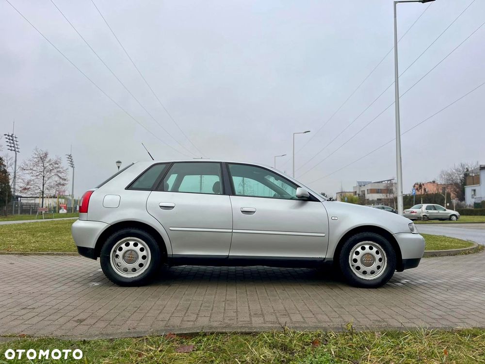 Audi A3 Sportback - 8
