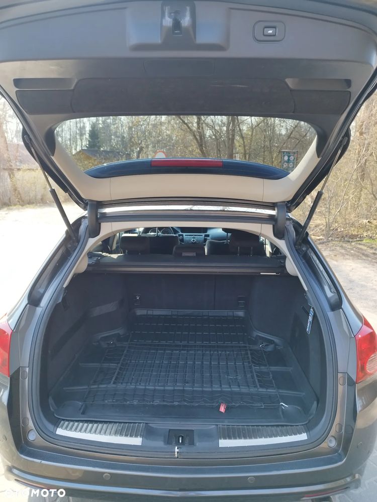 Honda Accord 2.0 Executive Nav - 21