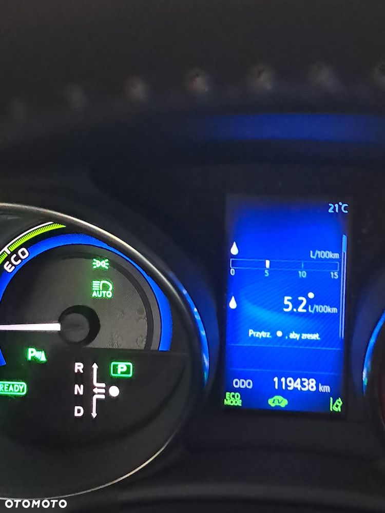 Toyota Auris Hybrid 135 Selection - 5