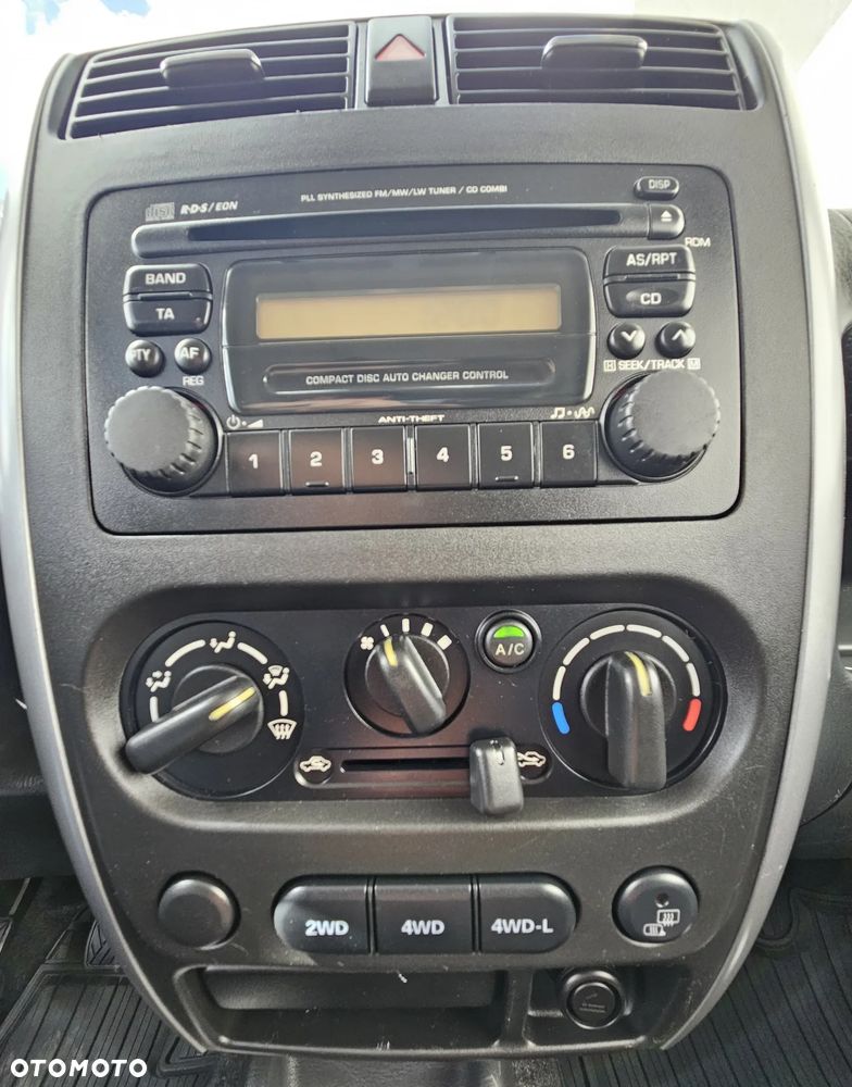 Suzuki Jimny 1.5 DDiS Comfort - 37