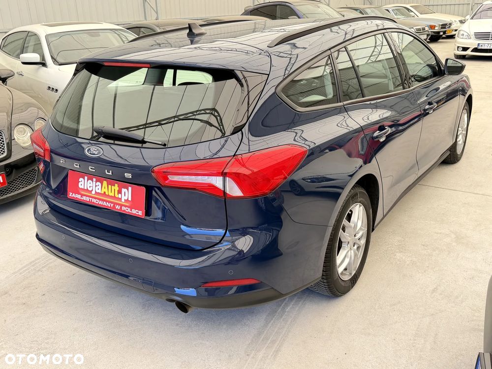 Ford Focus 1.0 EcoBoost Active - 5