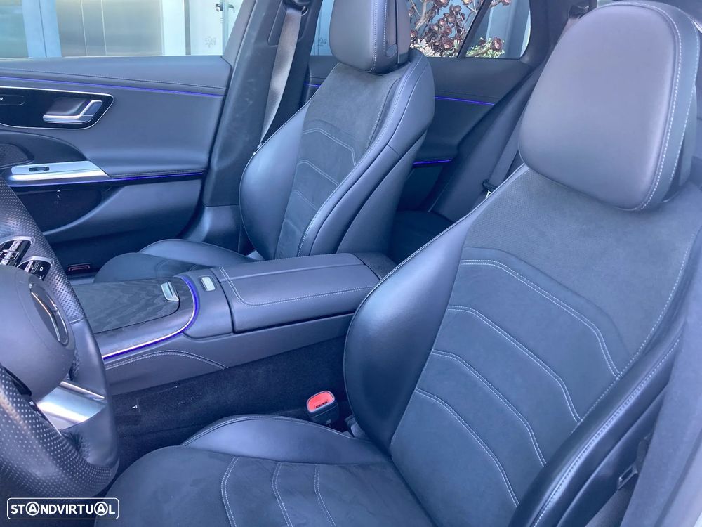 Mercedes-Benz E 300 de AMG Line 4Matic - 36