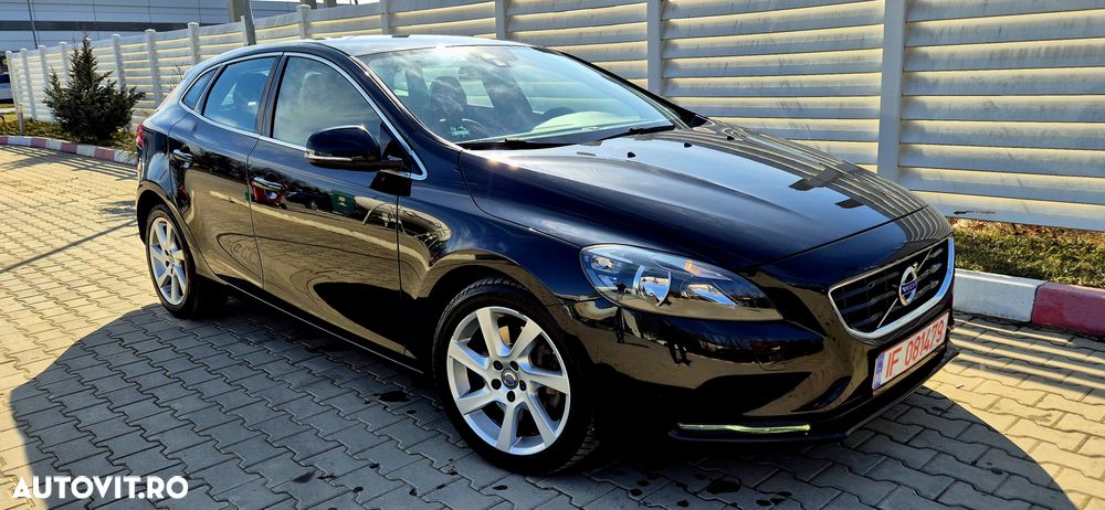 Volvo V40 D4 VEA Momentum - 4