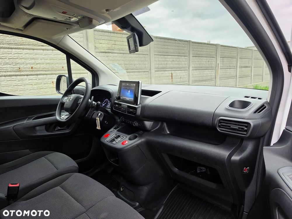 Toyota Proace City - 11
