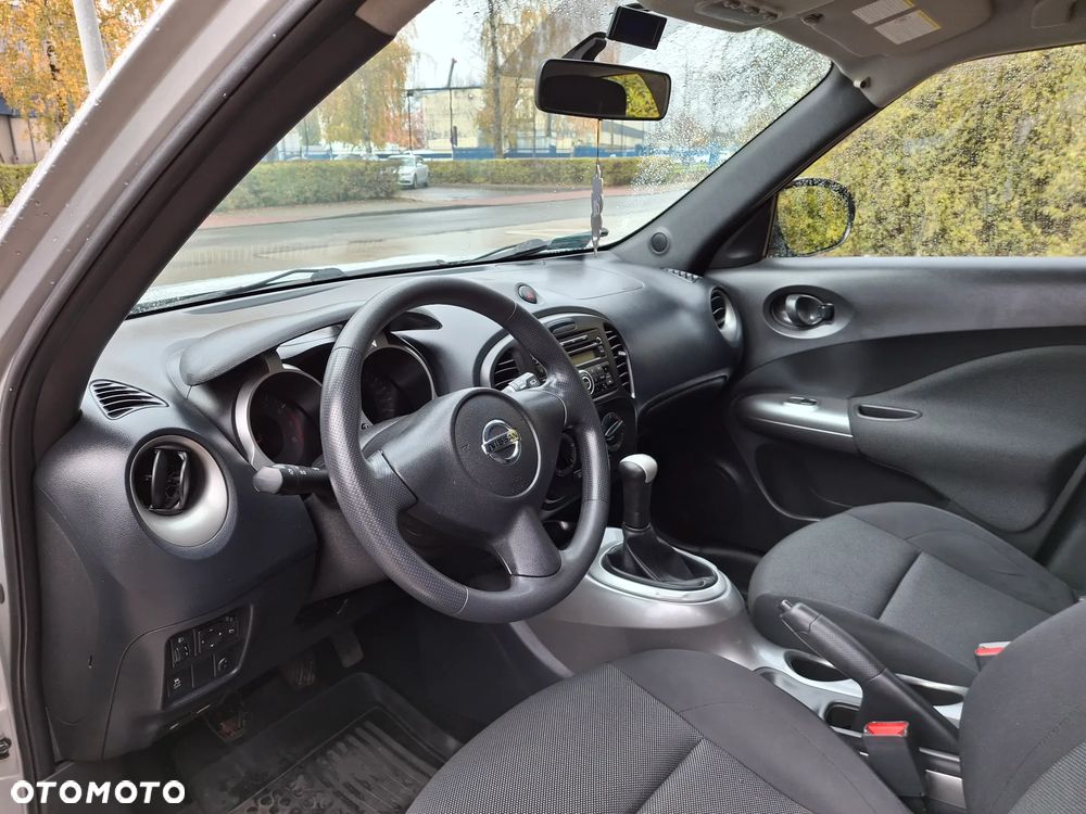 Nissan Juke 1.6 Visia - 12