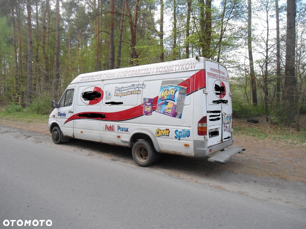 Mercedes-Benz Sprinter - 2