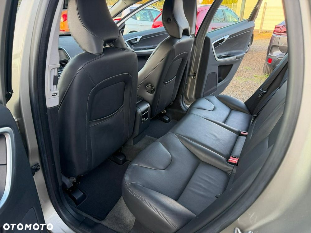 Volvo XC 60 - 29