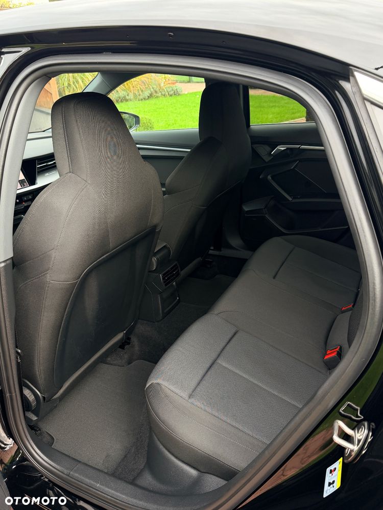 Audi A3 Limousine 35 TFSI S tronic advanced - 24