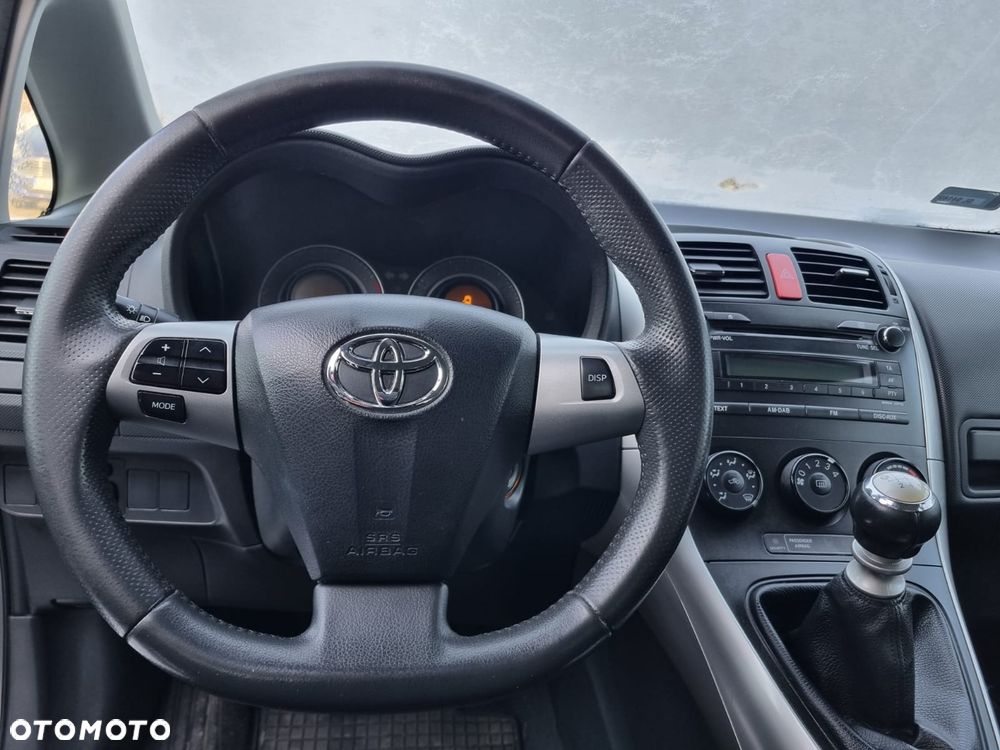 Toyota Auris 1.33 VVT-i Life Comfort - 9