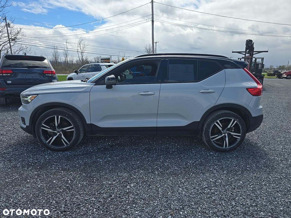 Volvo XC 40 T5 AWD R-Design - 5