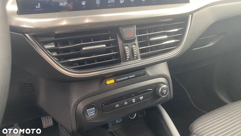 Ford Focus 1.0 EcoBoost mHEV Titanium X - 21