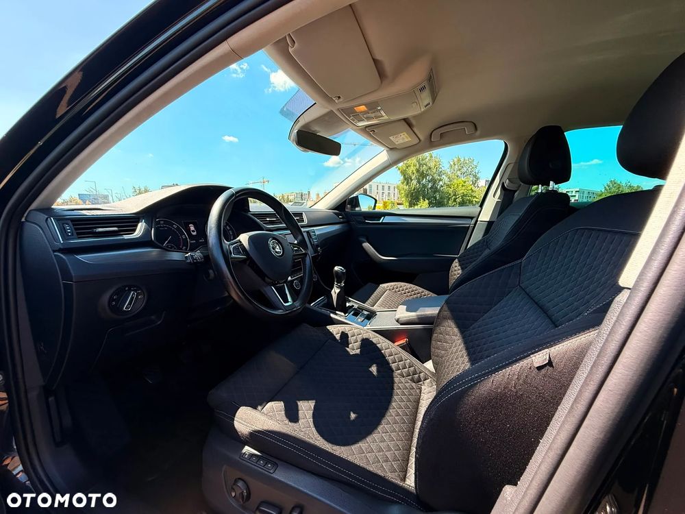 Skoda Superb 2.0 TDI Ambition - 14