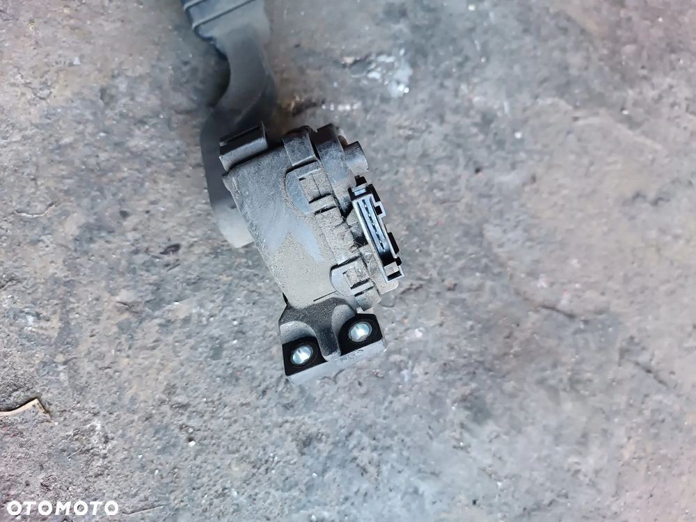 POTENCJOMETR GAZU RENAULT LAGUNA II 8200002904 - 3