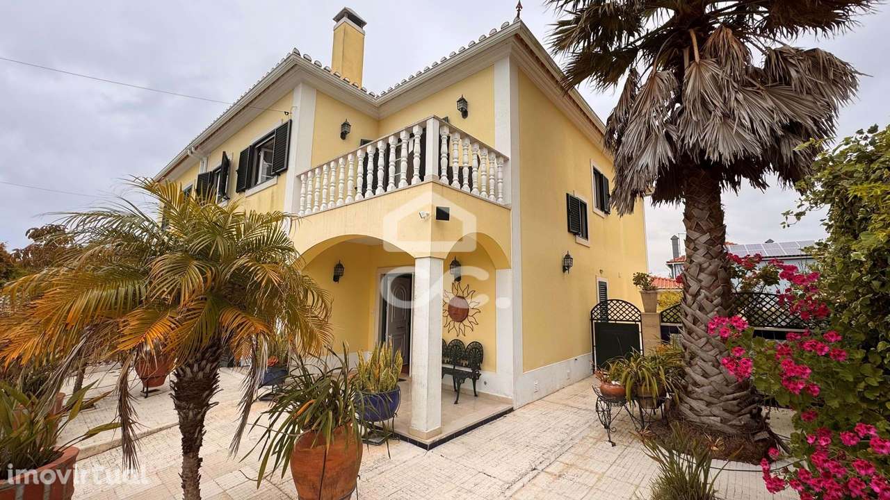 Moradia T4 na Ericeira - Entre o Verde da Natureza e o Azul do Mar! - Grande imagem: 2/31