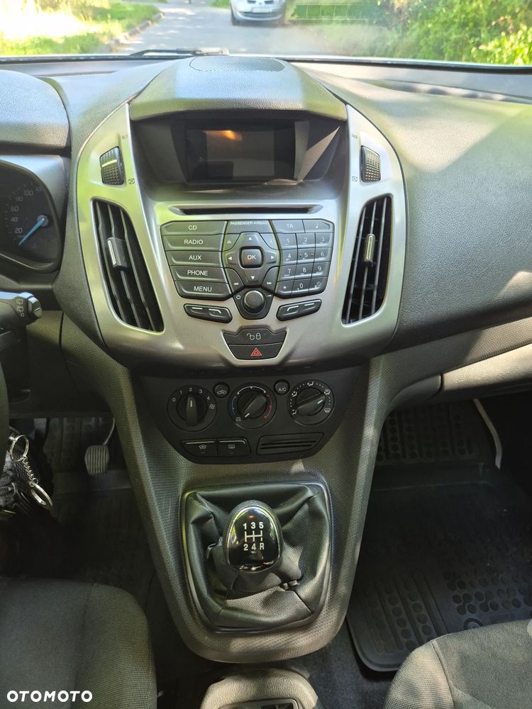 Ford Transit Connect - 18