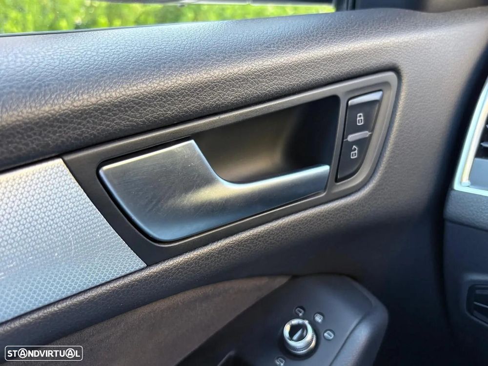 Audi Q5 2.0 TDI quattro S-line S-tronic - 38