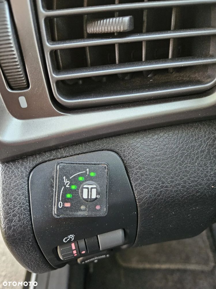 Subaru Forester 2.0 XA TRE - 18