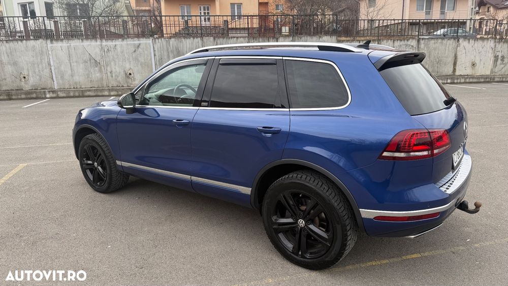 Volkswagen Touareg 3.0 V6 TDI SCR Blue Motion DPF Automatik Executive Edition - 10