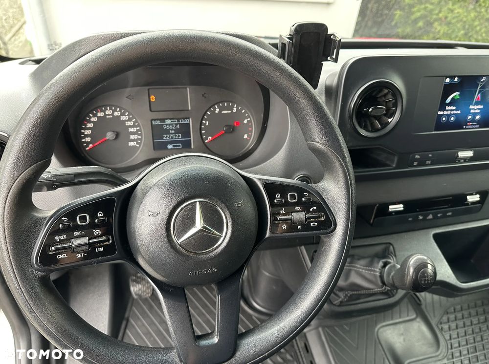 Mercedes-Benz Sprinter - 7