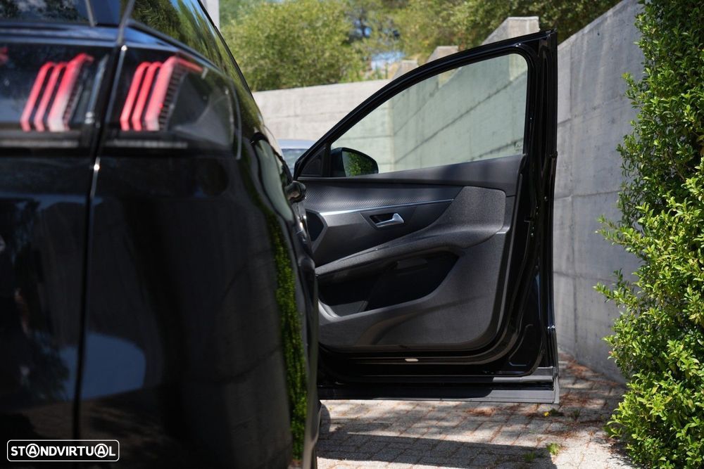 Peugeot 3008 1.2 PureTech Allure Pack - 25