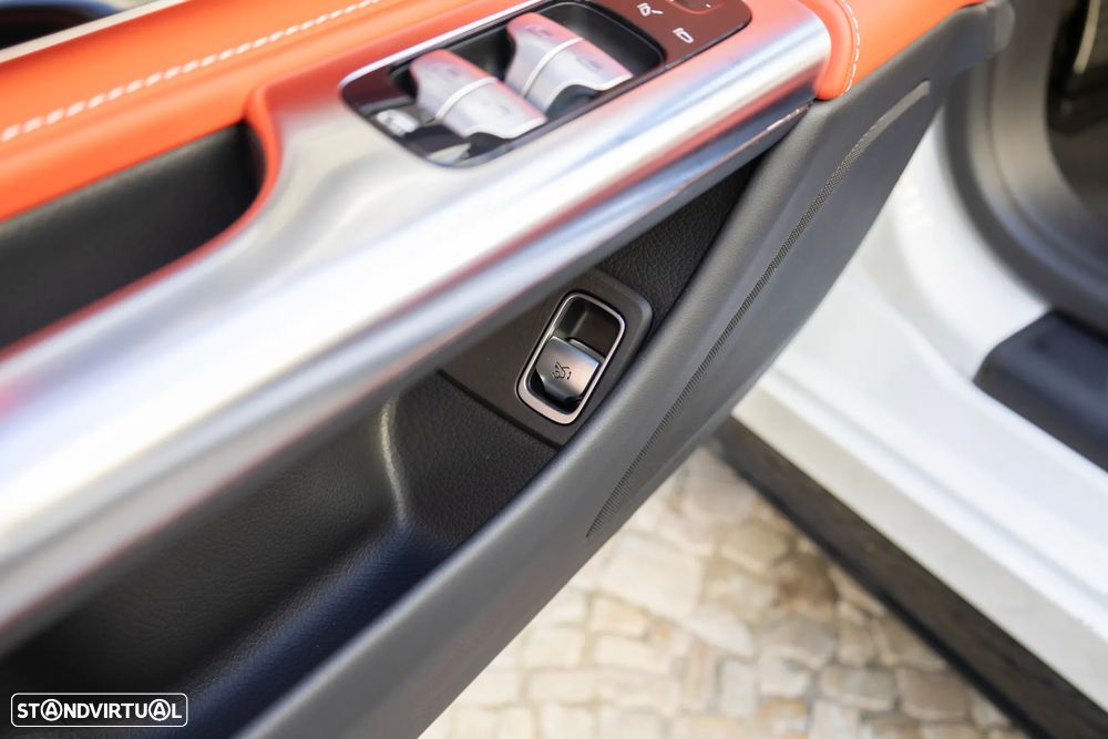 Mercedes-Benz SL 43 AMG Standard - 9