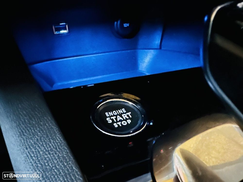 Peugeot 5008 1.2 PureTech Allure Pack EAT8 - 24