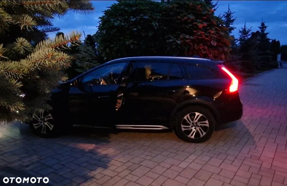 Volvo V60 Cross Country D3 Kinetic - 5