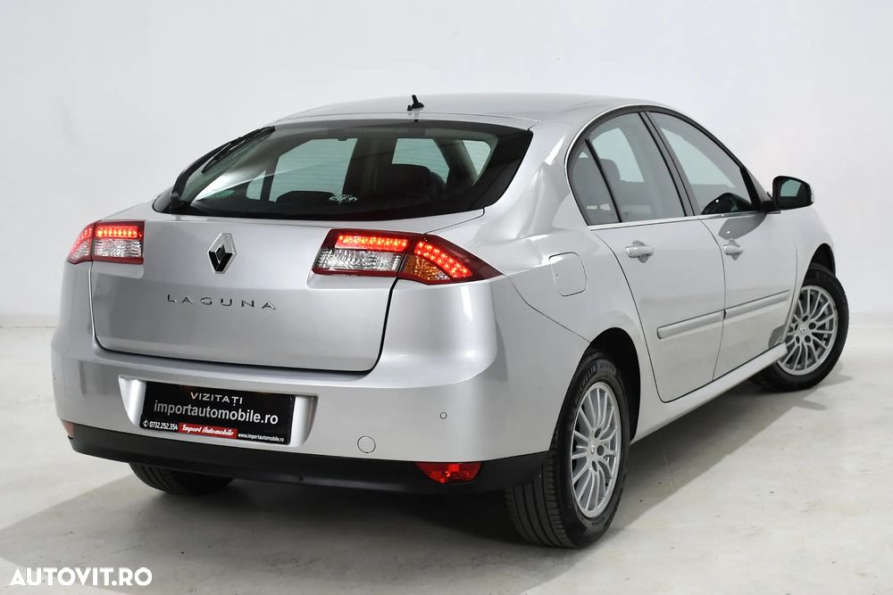 Renault Laguna - 11