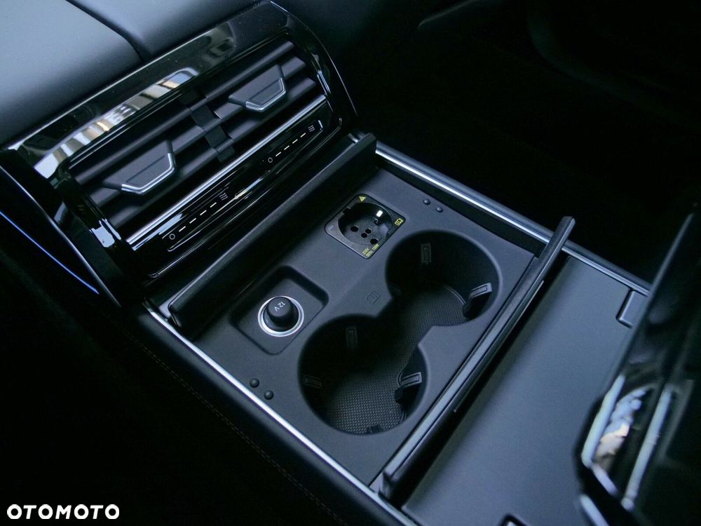 Audi A8 - 30