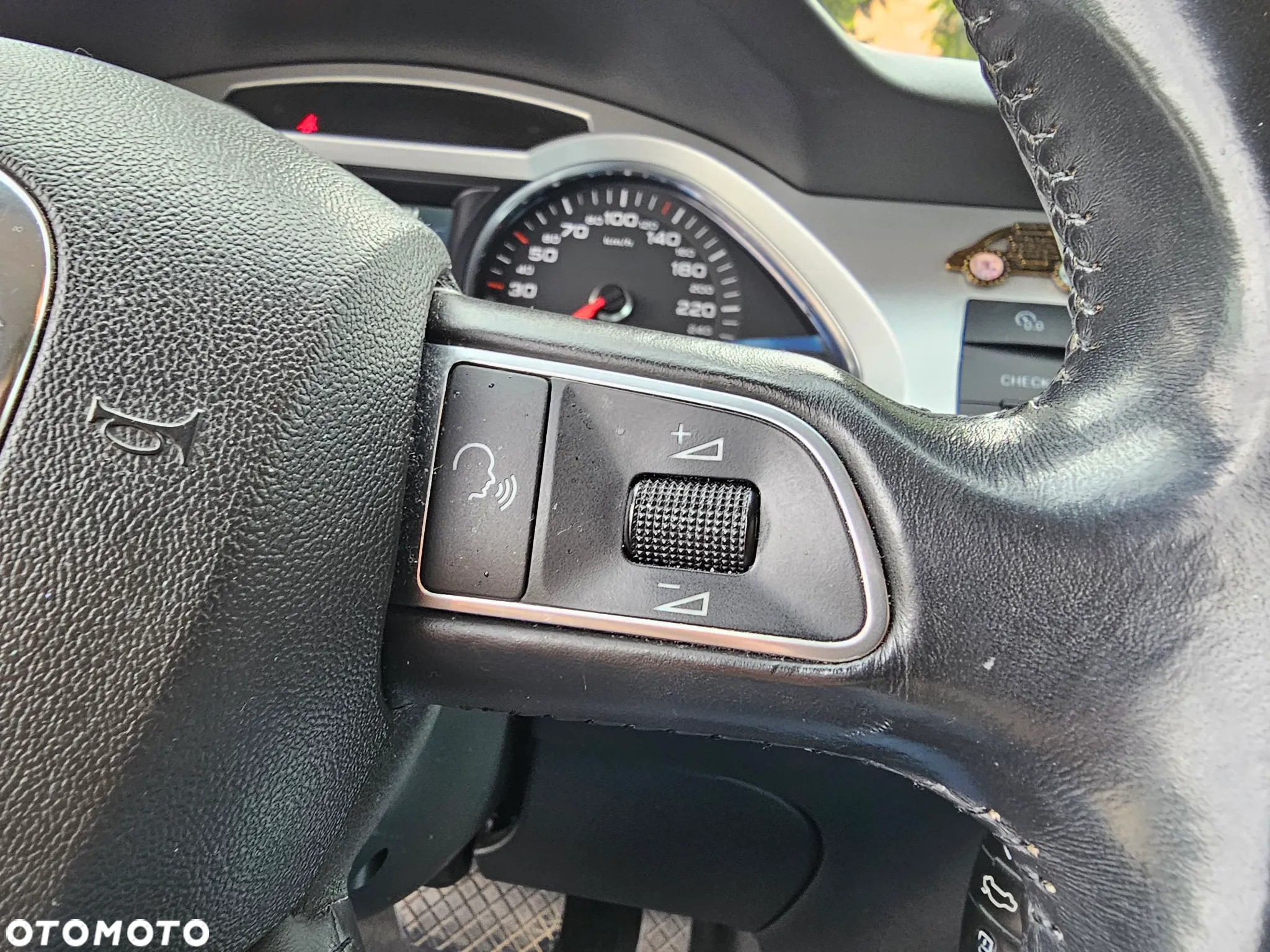 Audi A6 Avant 2.0 TDI DPF multitronic - 24