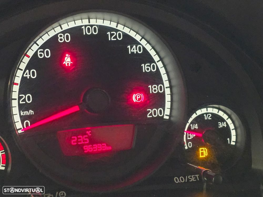 VW Up! 1.0 BlueMotion Move - 26