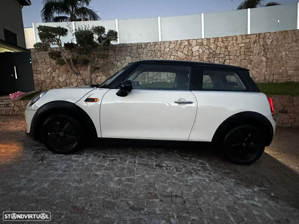 MINI 3 Portas Cooper D - 2