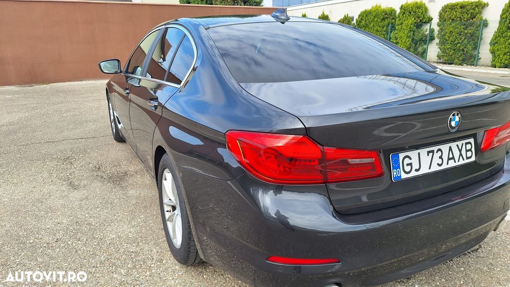 BMW Seria 5 520d Efficient Dynamics Edition Aut. - 4