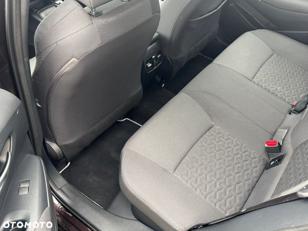 Toyota Corolla 1.8 Hybrid GPF Comfort - 13