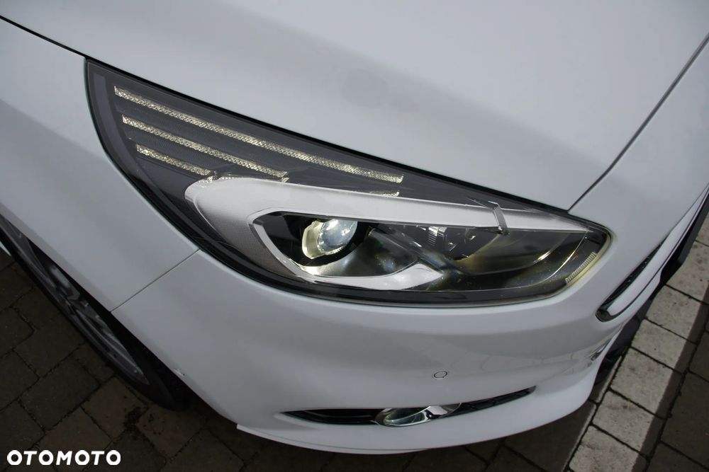 Ford S-Max 2.0 EcoBlue AWD ST-Line - 38