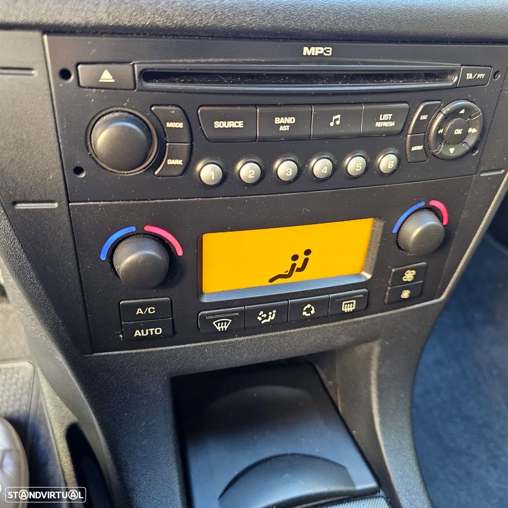Citroën C4 1.6 HDi SX Airdream - 25
